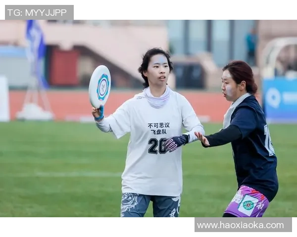 重庆飞盘队在攀岩联赛中以65分稳居积分榜首位